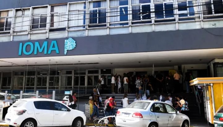 Crisis en IOMA: la oposición propone una comisión bicameral para auditar la obra social
